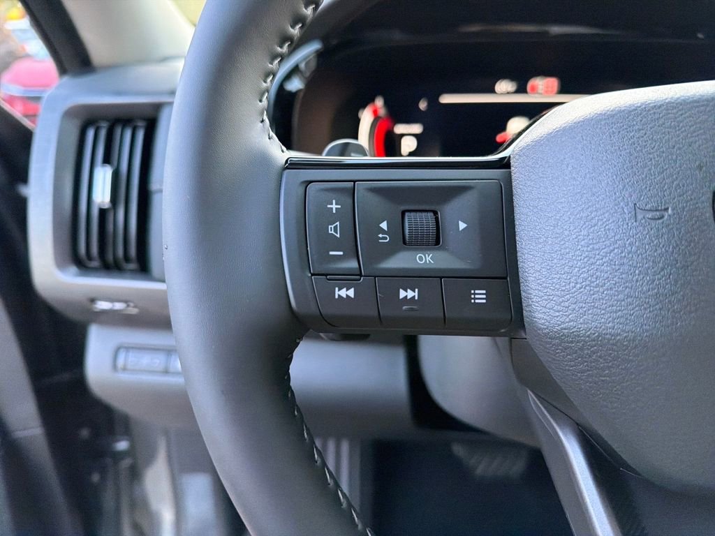 New 2026 Nissan Pathfinder SL image 20