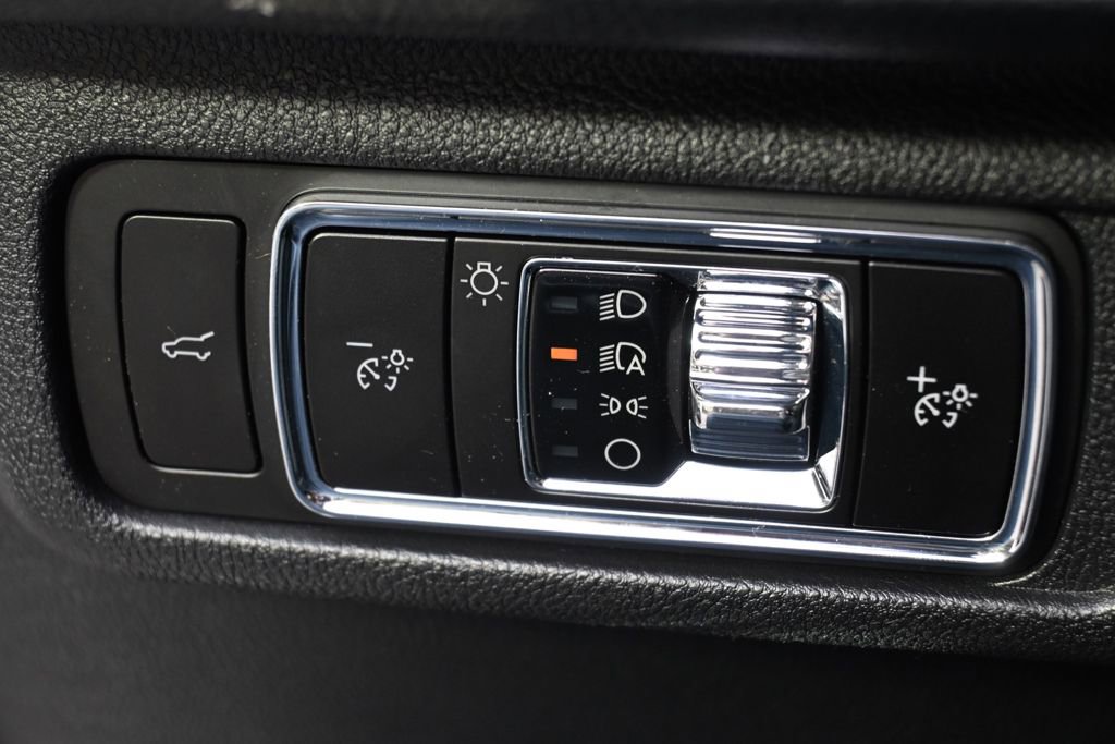 New 2026 Lincoln Corsair Premiere image 24