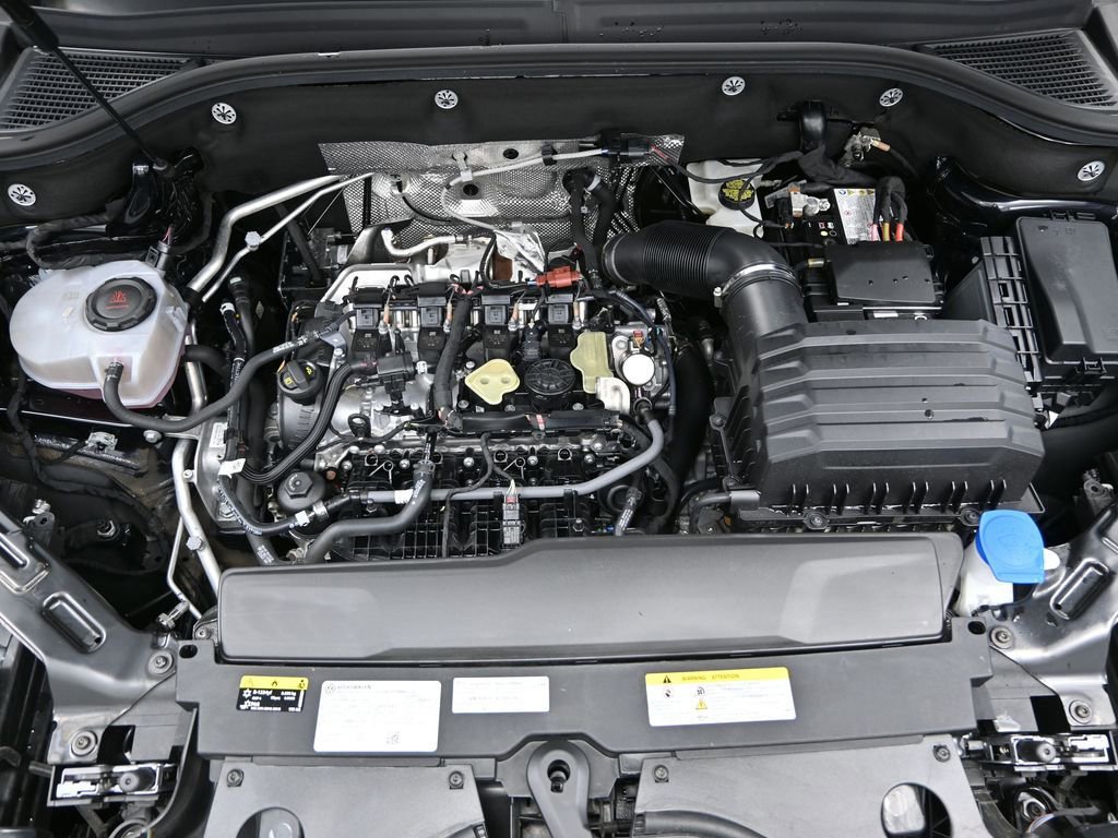 Used 2024 Volkswagen Atlas Cross Sport SE image 49