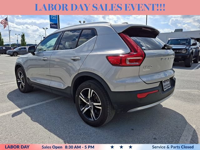 Used 2025 Volvo XC40 B5 Core AWD/4WD image 7