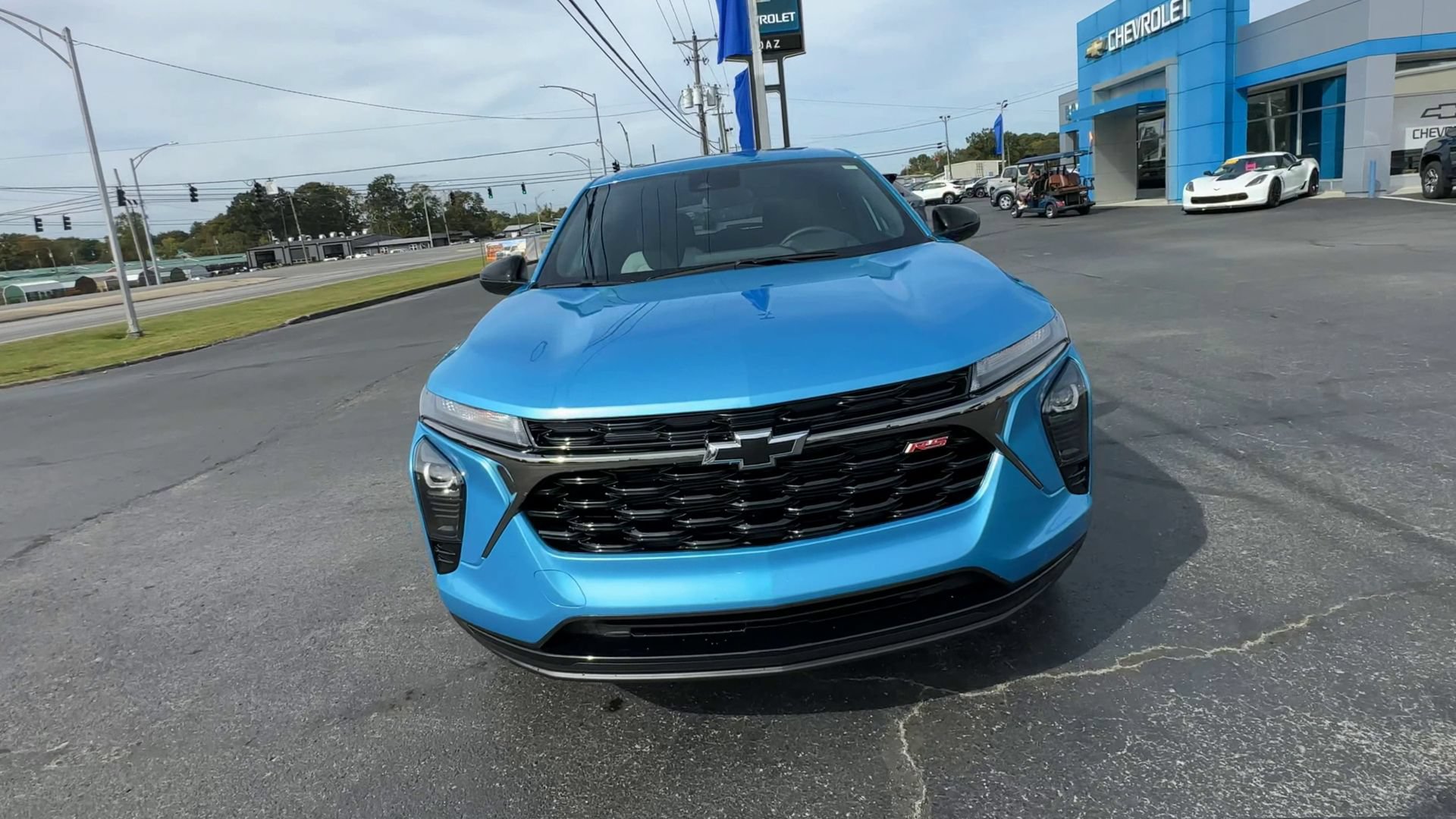 Used 2026 Chevrolet Trax RS w/ Sunroof Package FWD image 3
