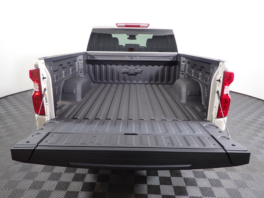 New 2026 Chevrolet Silverado 1500 Custom Trail Boss w/ LPO, Dark Essentials Package AWD/4WD image 14
