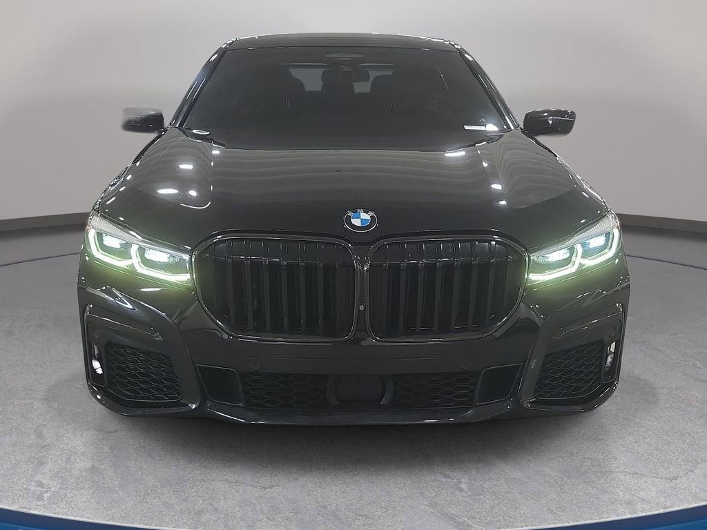 Certified 2022 BMW 740i w/ M Sport Package RWD image 2