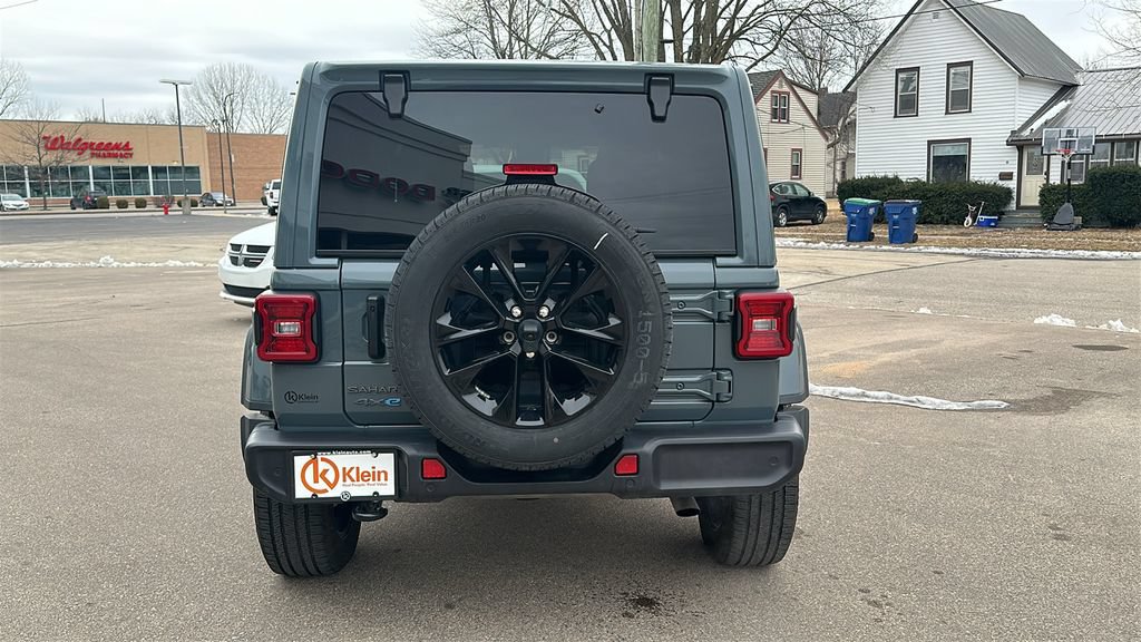 Used 2025 Jeep Wrangler Unlimited Sahara w/ Safety Group AWD/4WD image 7