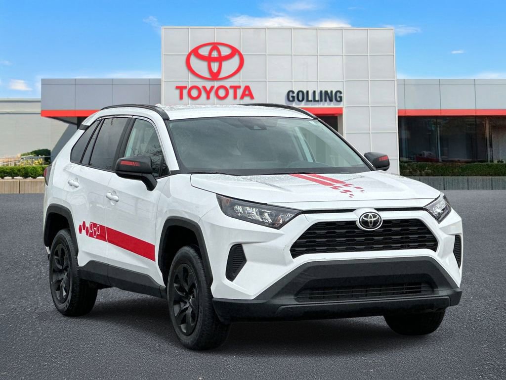 Used 2021 Toyota RAV4 LE image 7