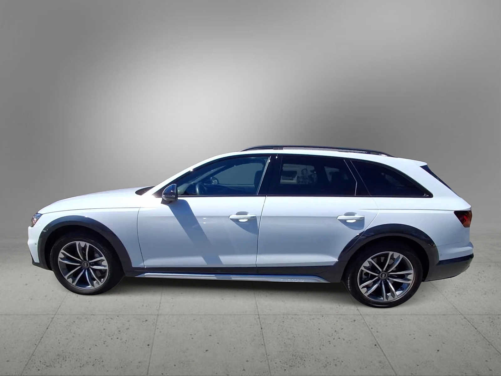 Certified 2023 Audi A4 2.0T allroad Prestige AWD/4WD image 5