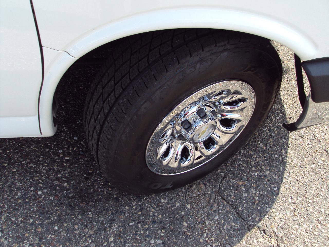 Used 2014 Chevrolet Express 1500 LT w/ LT Preferred Equipment Group AWD/4WD image 30