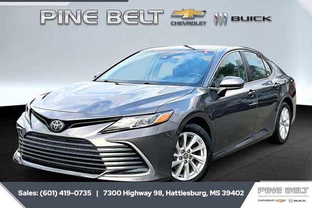 Used 2023 Toyota Camry LE image 10