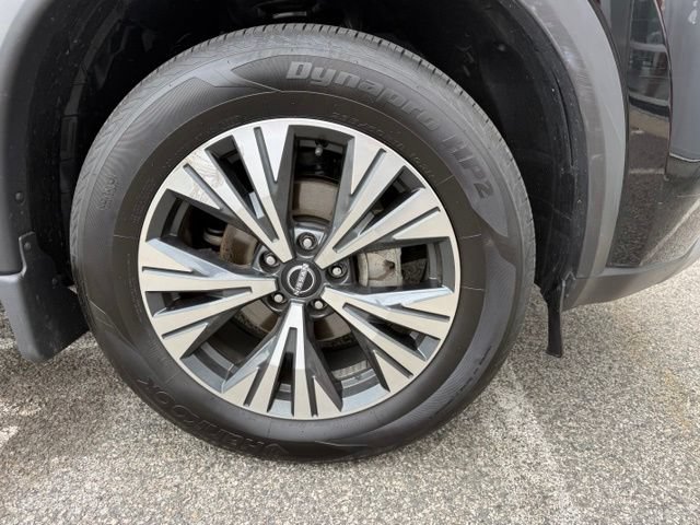 Certified 2023 Nissan Rogue SV AWD/4WD image 14