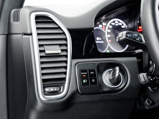 Certified 2019 Porsche Cayenne image 10