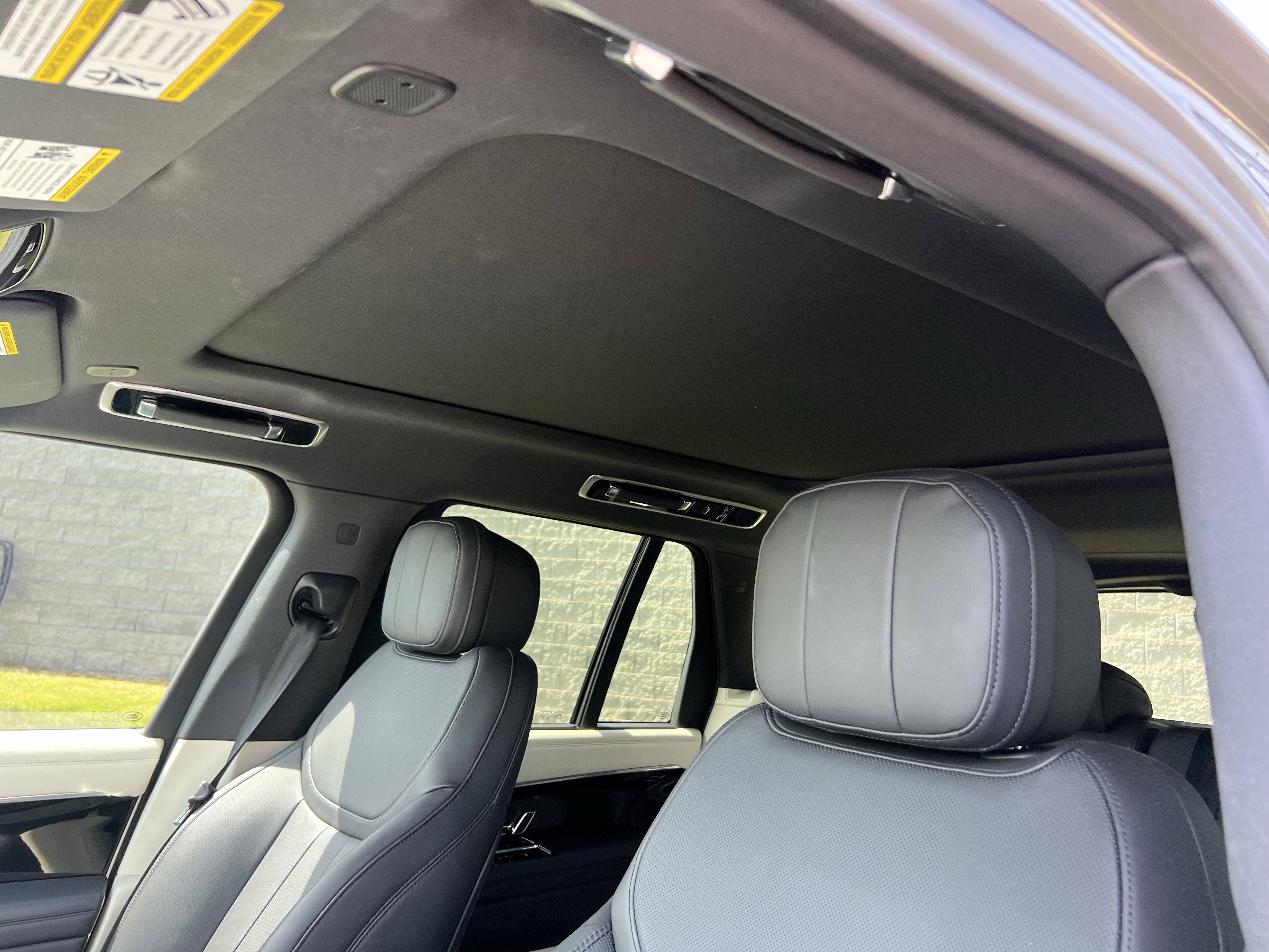 Certified 2024 Land Rover Range Rover SE image 18