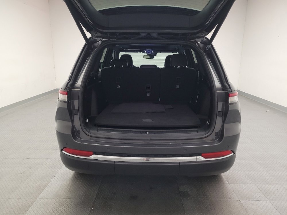 Used 2024 Jeep Grand Cherokee Limited 4xe image 29