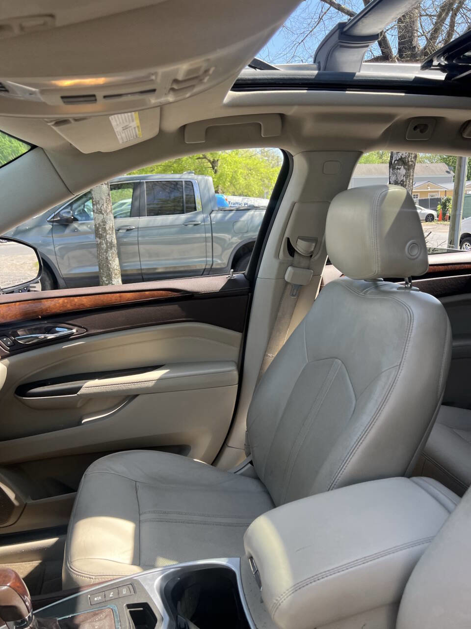 Used 2013 Cadillac SRX Luxury w/ Driver Awareness Package image 25