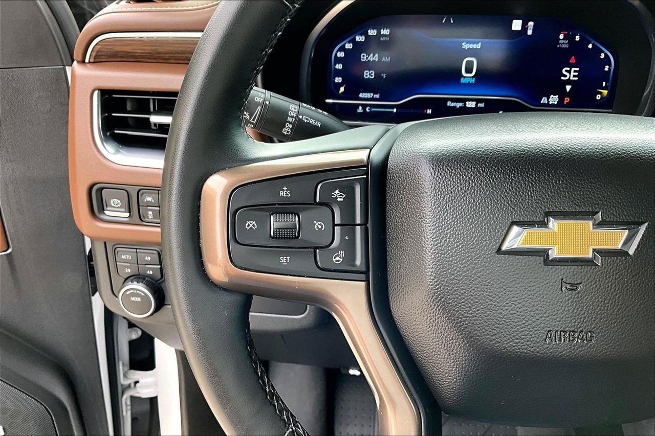 Used 2023 Chevrolet Tahoe High Country w/ Premium Package 2 AWD/4WD image 11