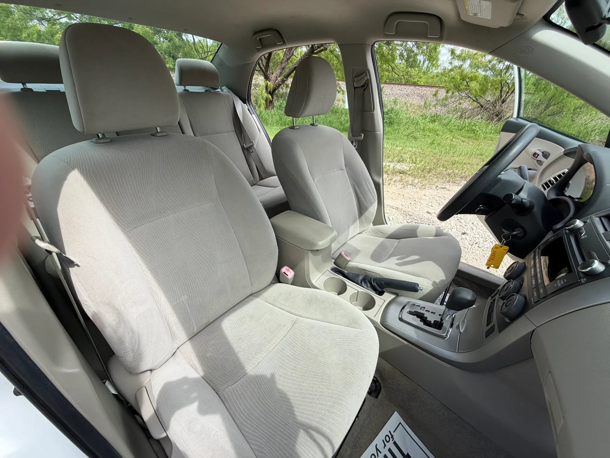 Used 2011 Toyota Corolla LE FWD image 18