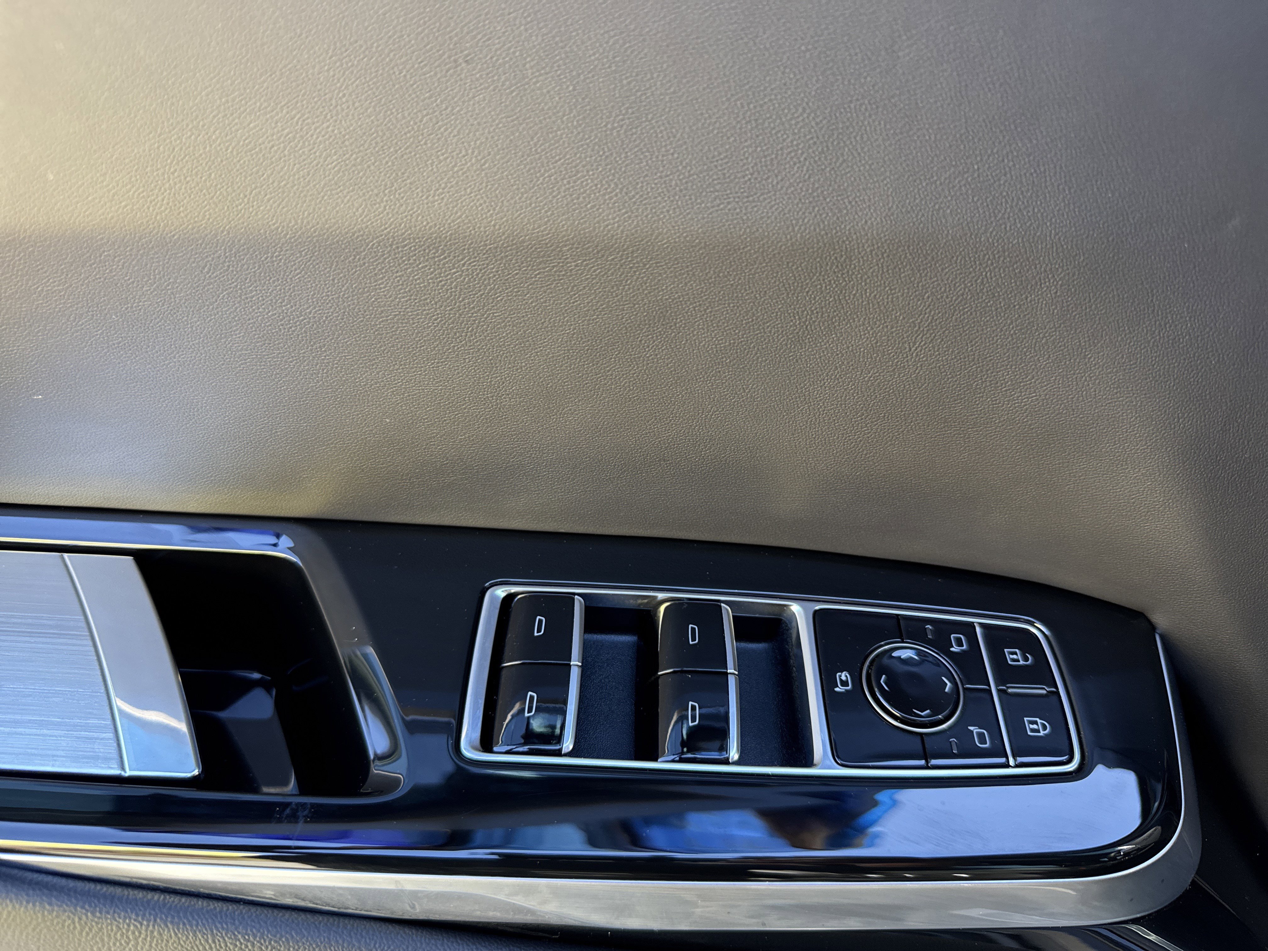 Used 2026 Cadillac Escalade V image 15