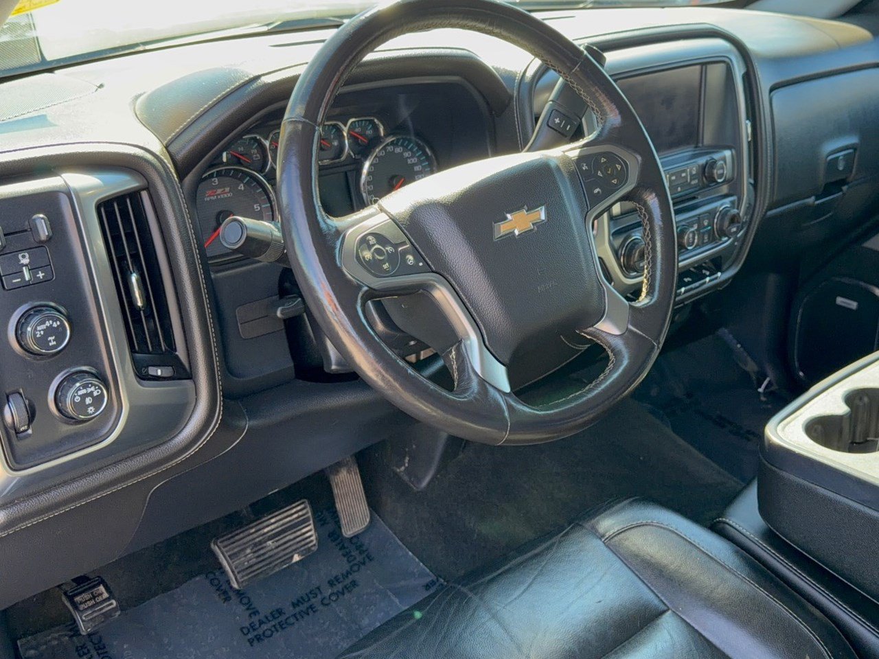 Used 2017 Chevrolet Silverado 1500 LTZ Z71 w/ LTZ Plus Package AWD/4WD image 4