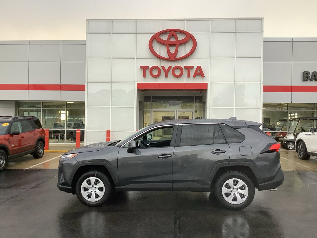 New 2025 Toyota RAV4 LE image 4