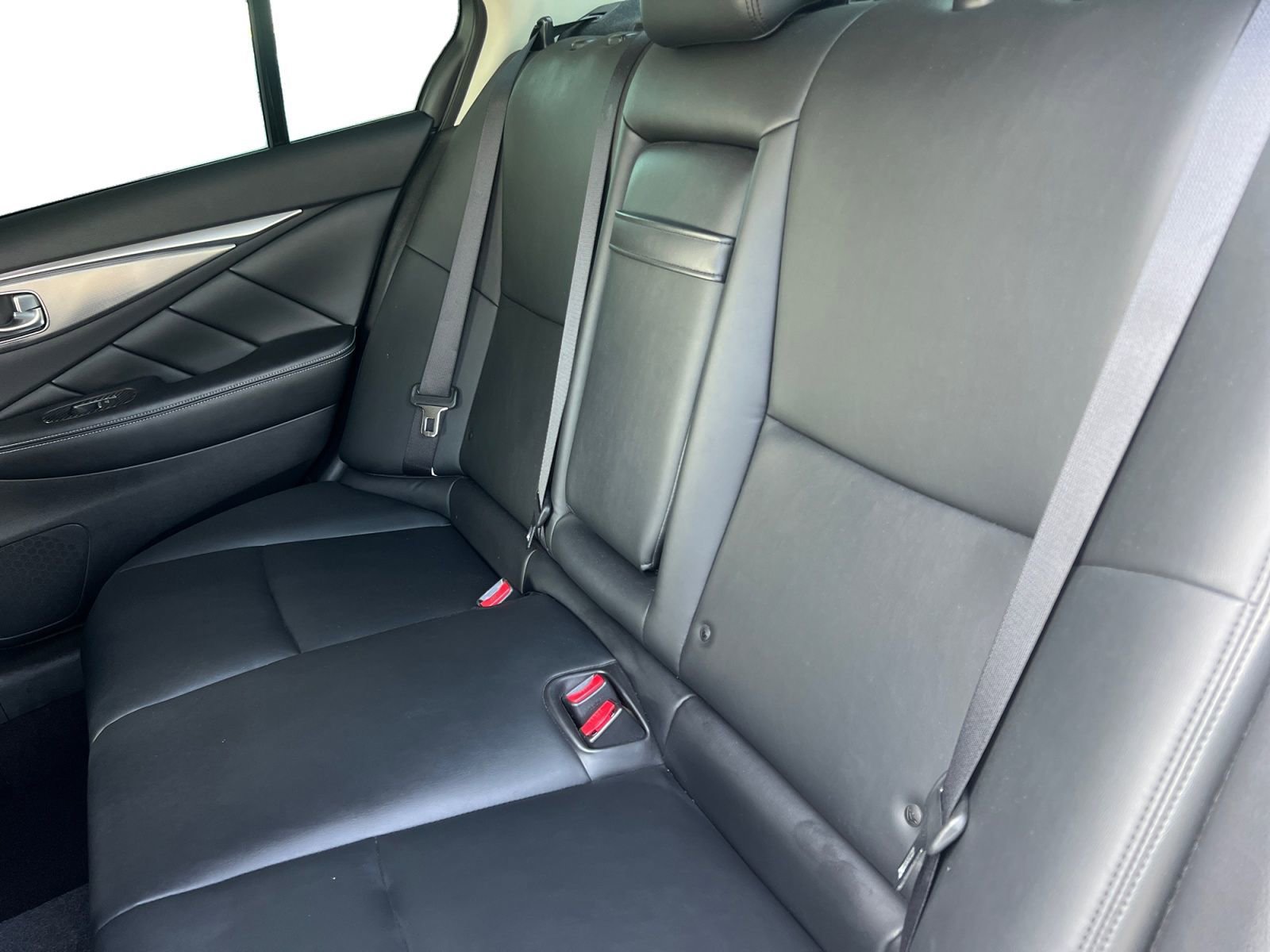 Used 2015 INFINITI Q50 RWD image 13
