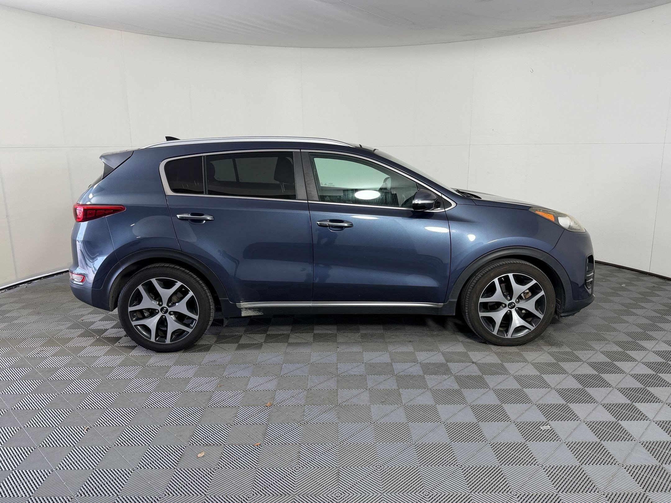 Used 2017 Kia Sportage SX FWD image 8
