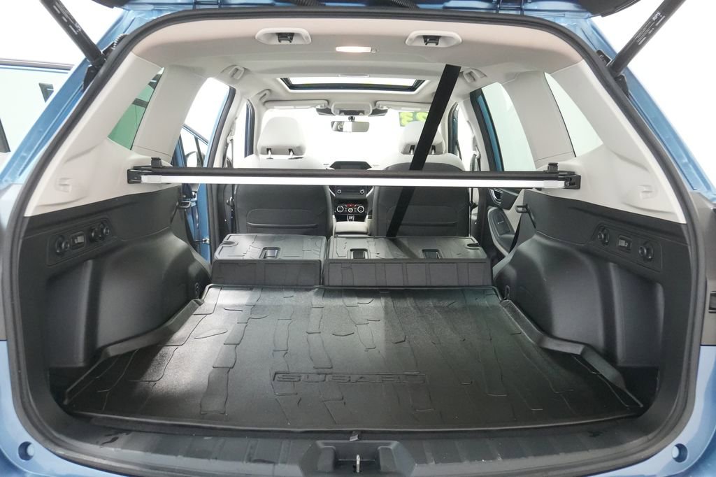 Used 2023 Subaru Forester Limited w/ Popular Package #3 image 26