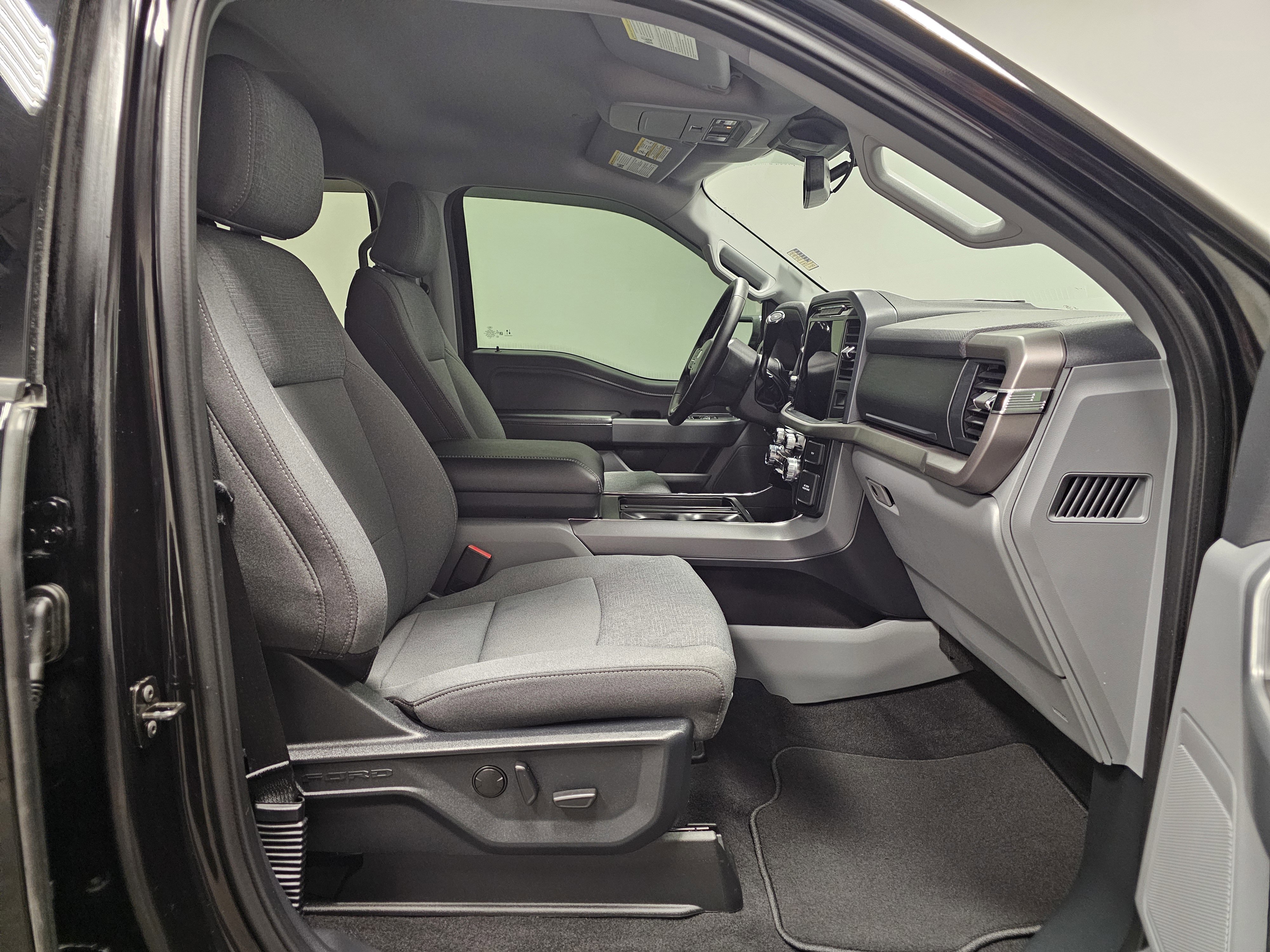 Used 2024 Ford F150 XLT w/ Equipment Group 302A MID image 18