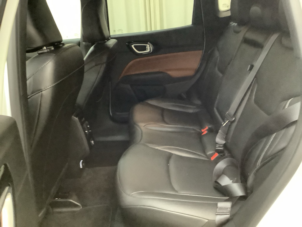 Used 2025 Jeep Compass Limited AWD/4WD image 23