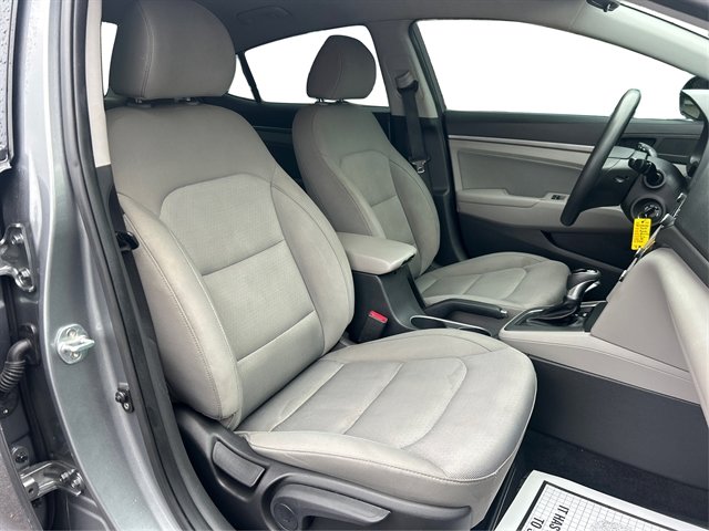 Used 2017 Hyundai Elantra SE FWD image 41