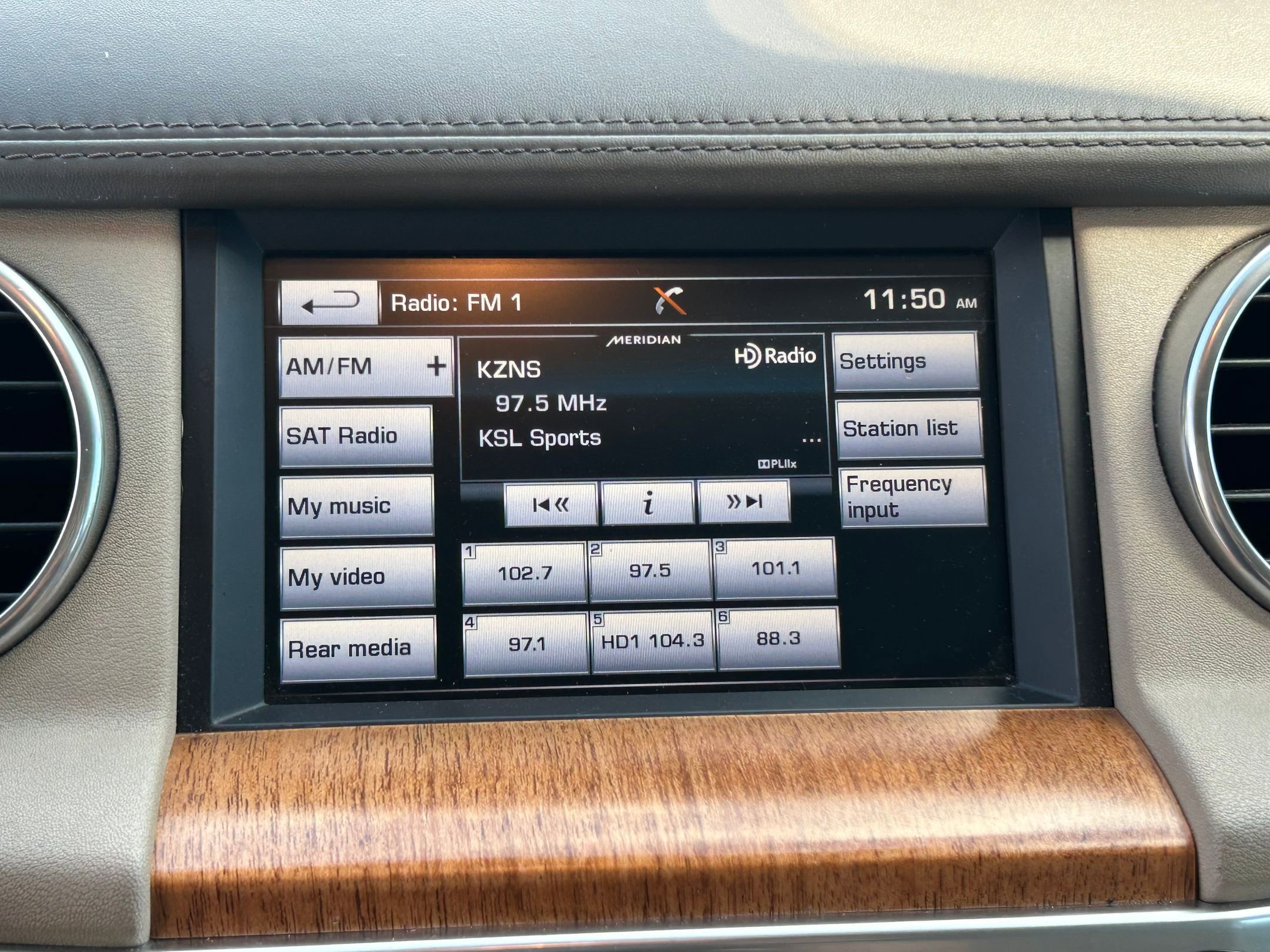 Used 2015 Land Rover LR4 HSE LUX AWD/4WD image 20