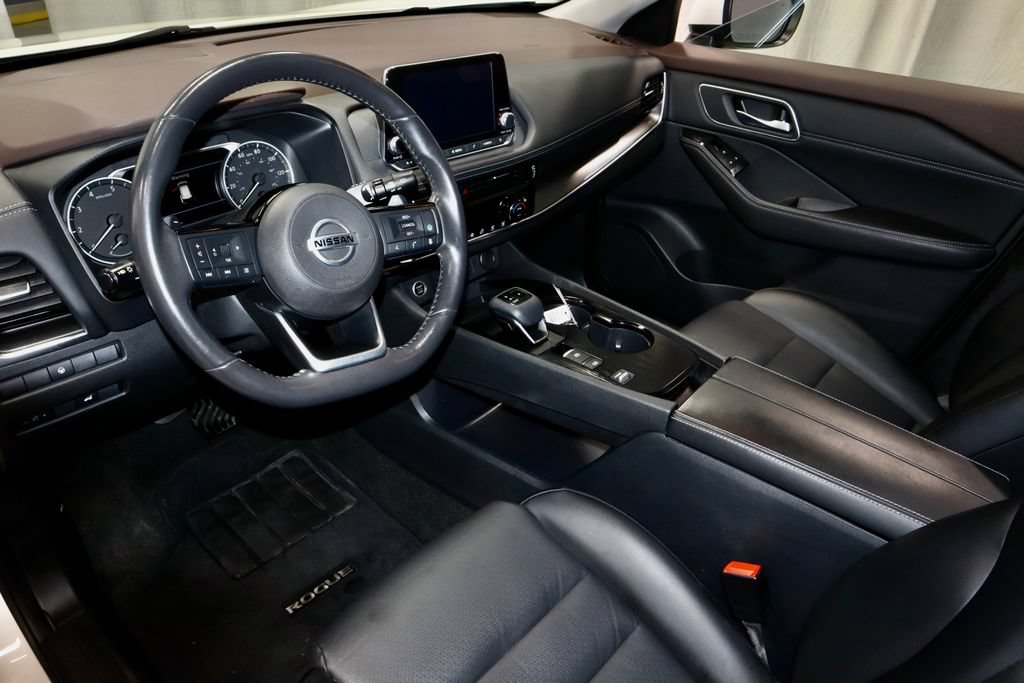Certified 2021 Nissan Rogue SV w/ Premium Package FWD image 25