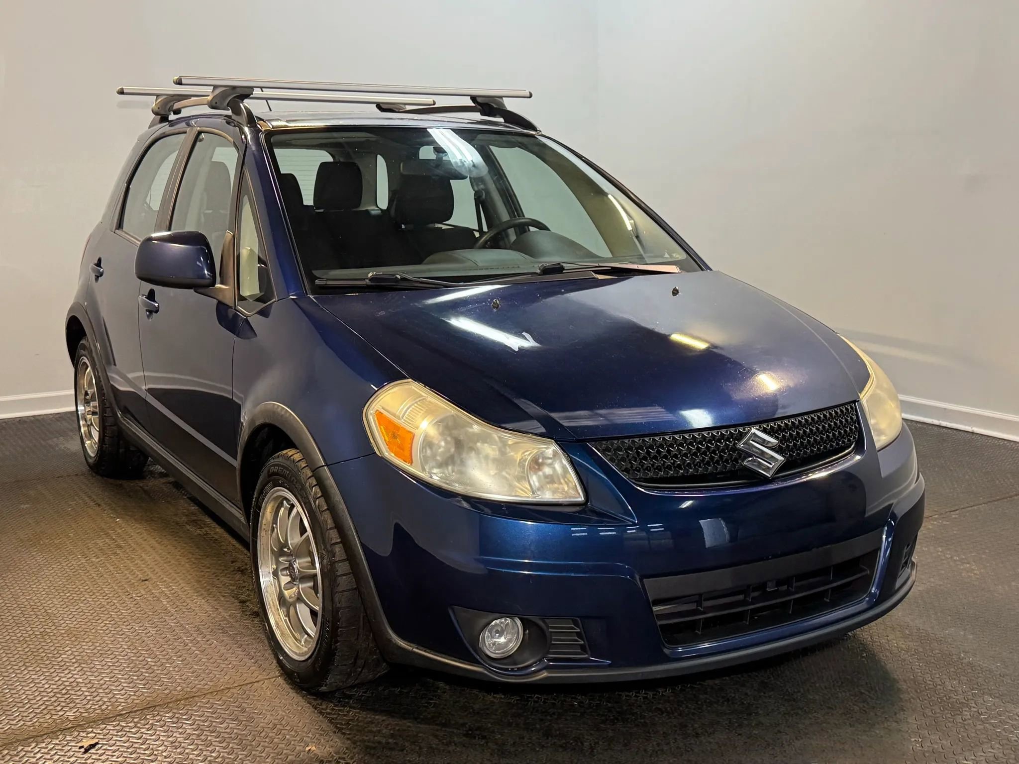 Used 2011 Suzuki SX4 Hatchback 4D image 3