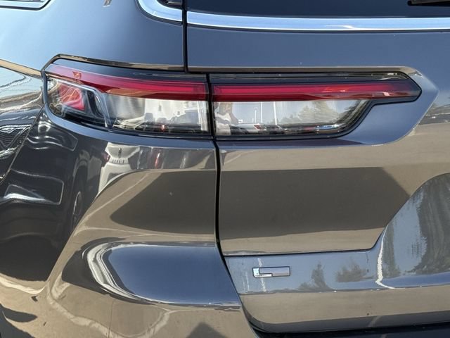 Used 2021 Jeep Grand Cherokee L Limited RWD image 6