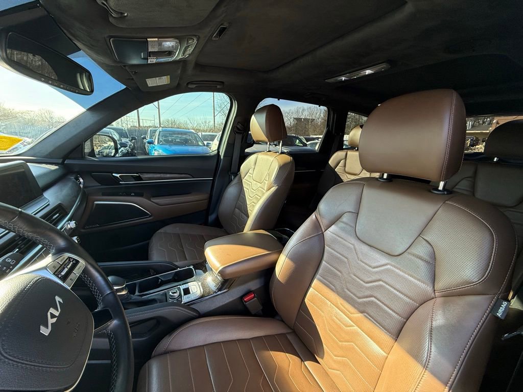 Used 2022 Kia Telluride SX w/ SX Prestige Package image 25