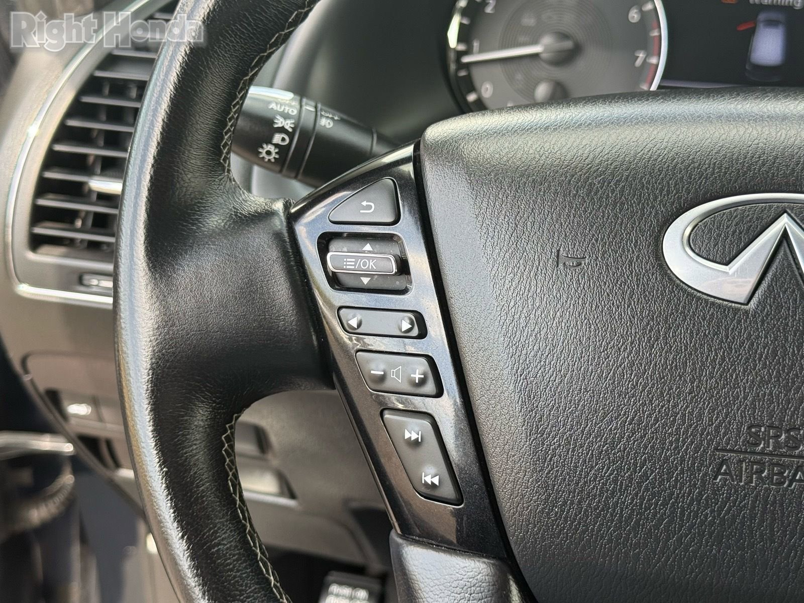 Used 2024 INFINITI QX80 Luxe image 17