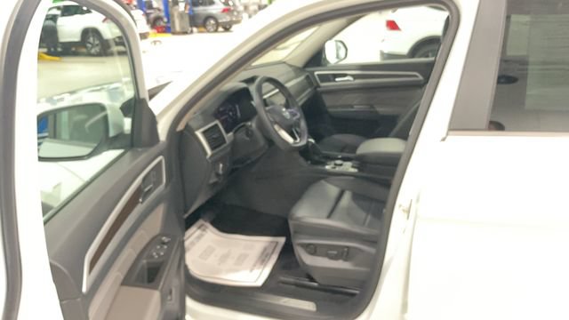 Used 2023 Volkswagen Atlas SE AWD/4WD image 25