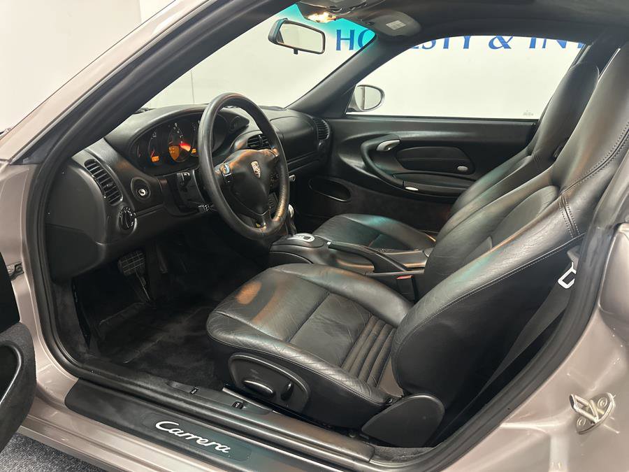 Used 2003 Porsche 911 Coupe image 7