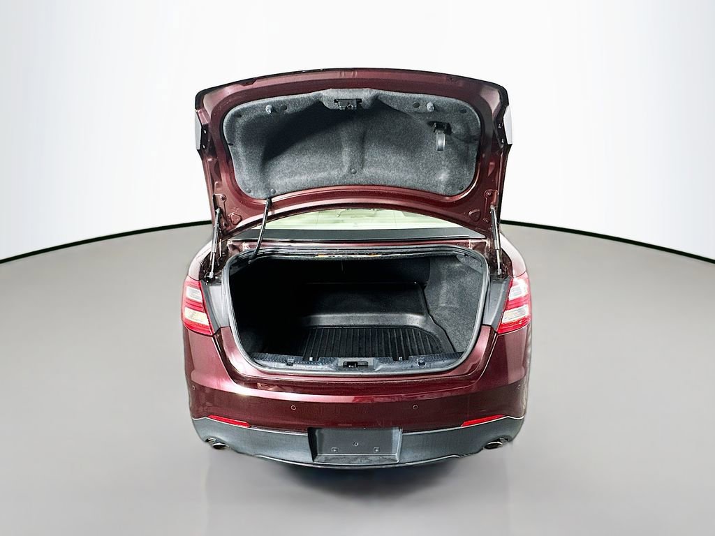 Used 2018 Ford Taurus Limited image 29