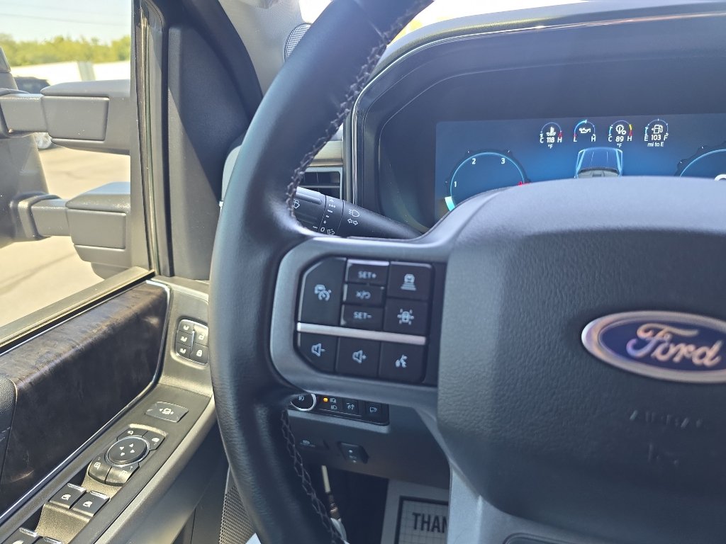 Used 2025 Ford F350 Lariat w/ Lariat Ultimate Package AWD/4WD image 25