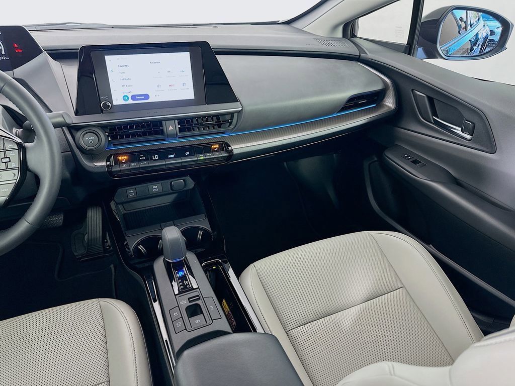 Used 2026 Toyota Prius XLE FWD image 23