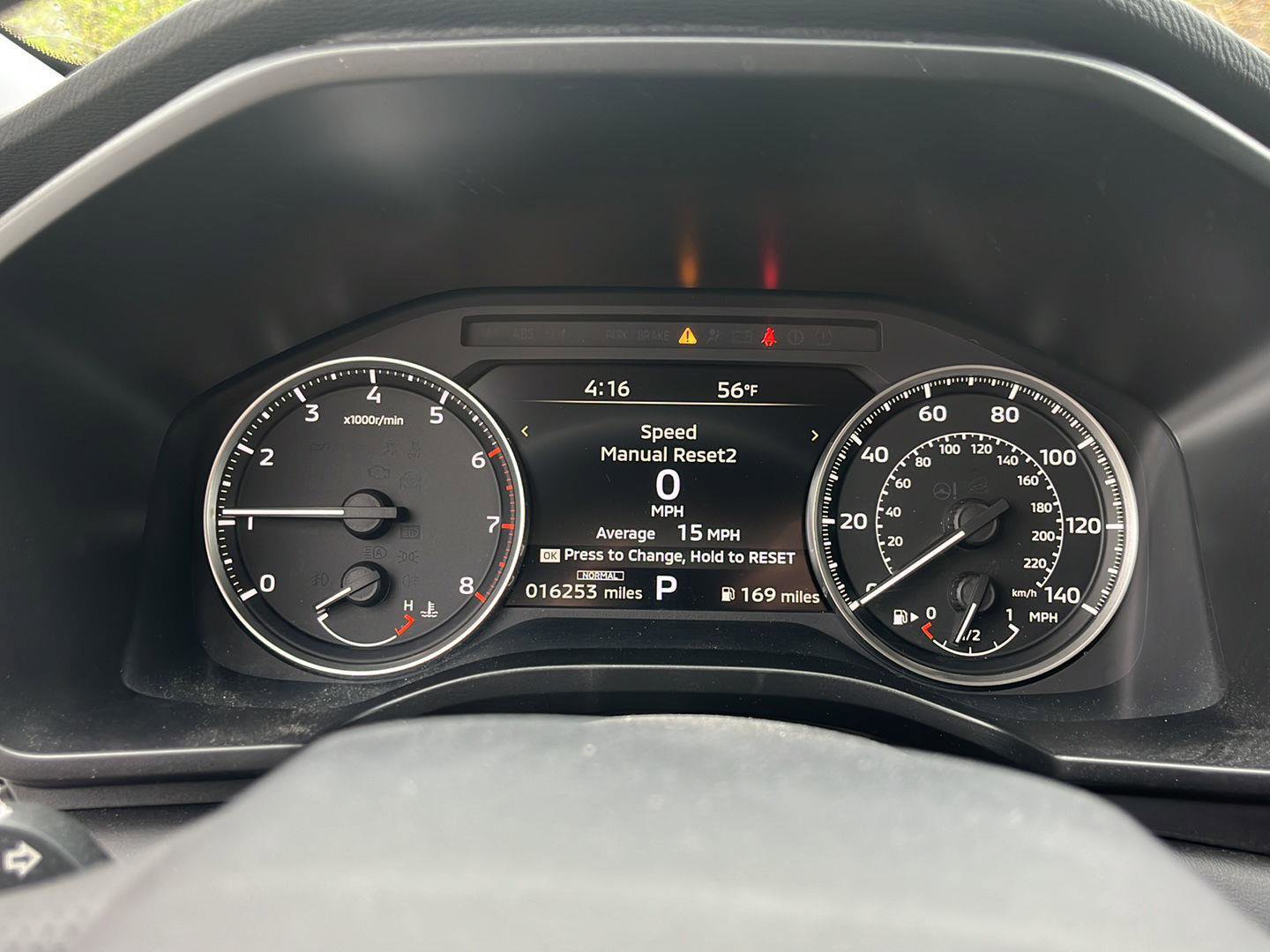 Used 2025 Mitsubishi Outlander SE image 16