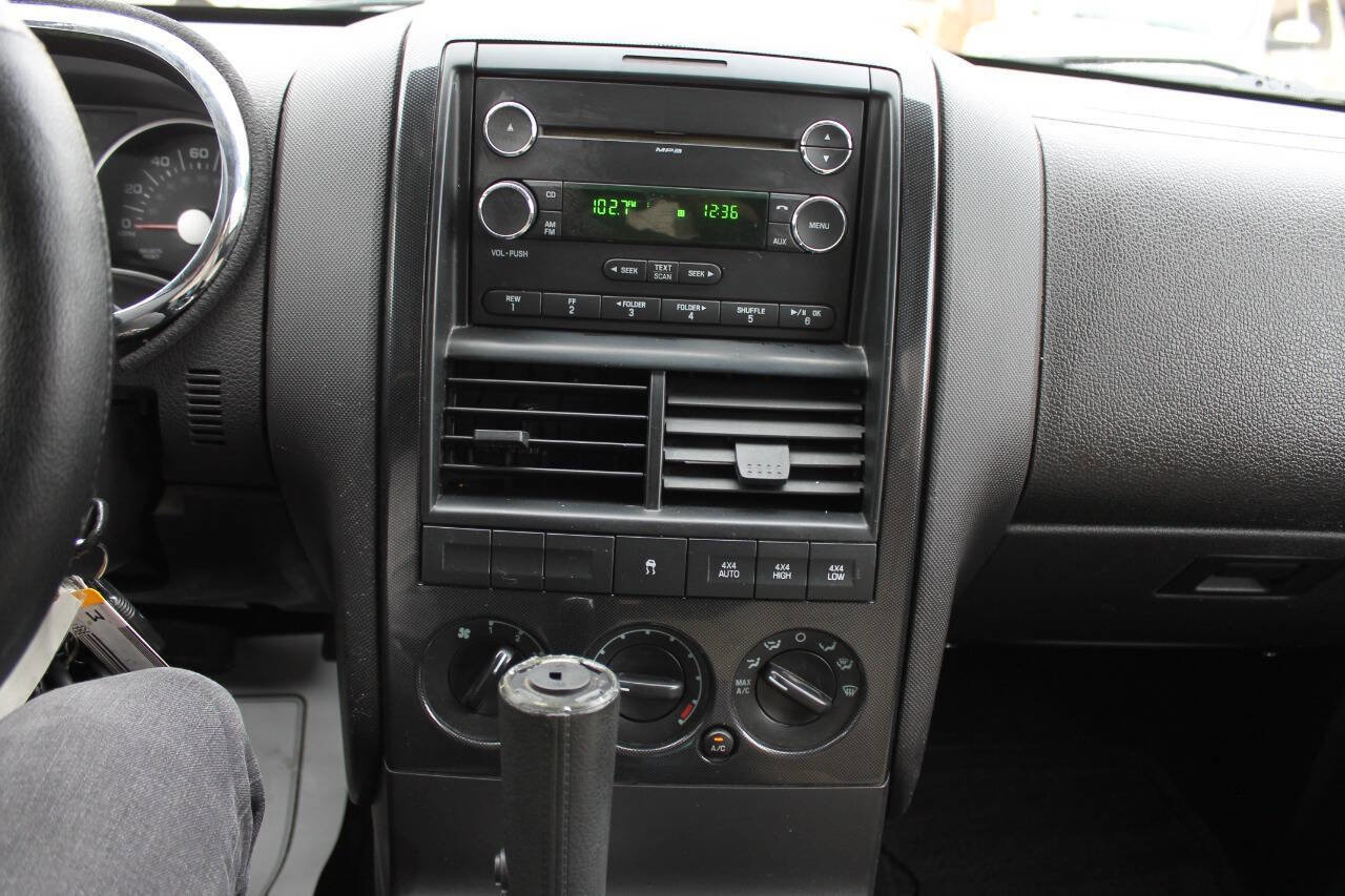 Used 2008 Ford Explorer XLT AWD/4WD image 43
