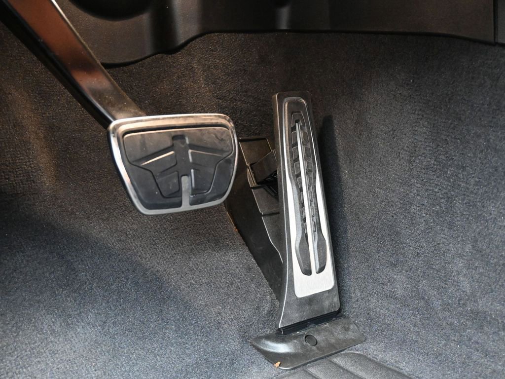 Used 2023 BMW M4 Competition image 31