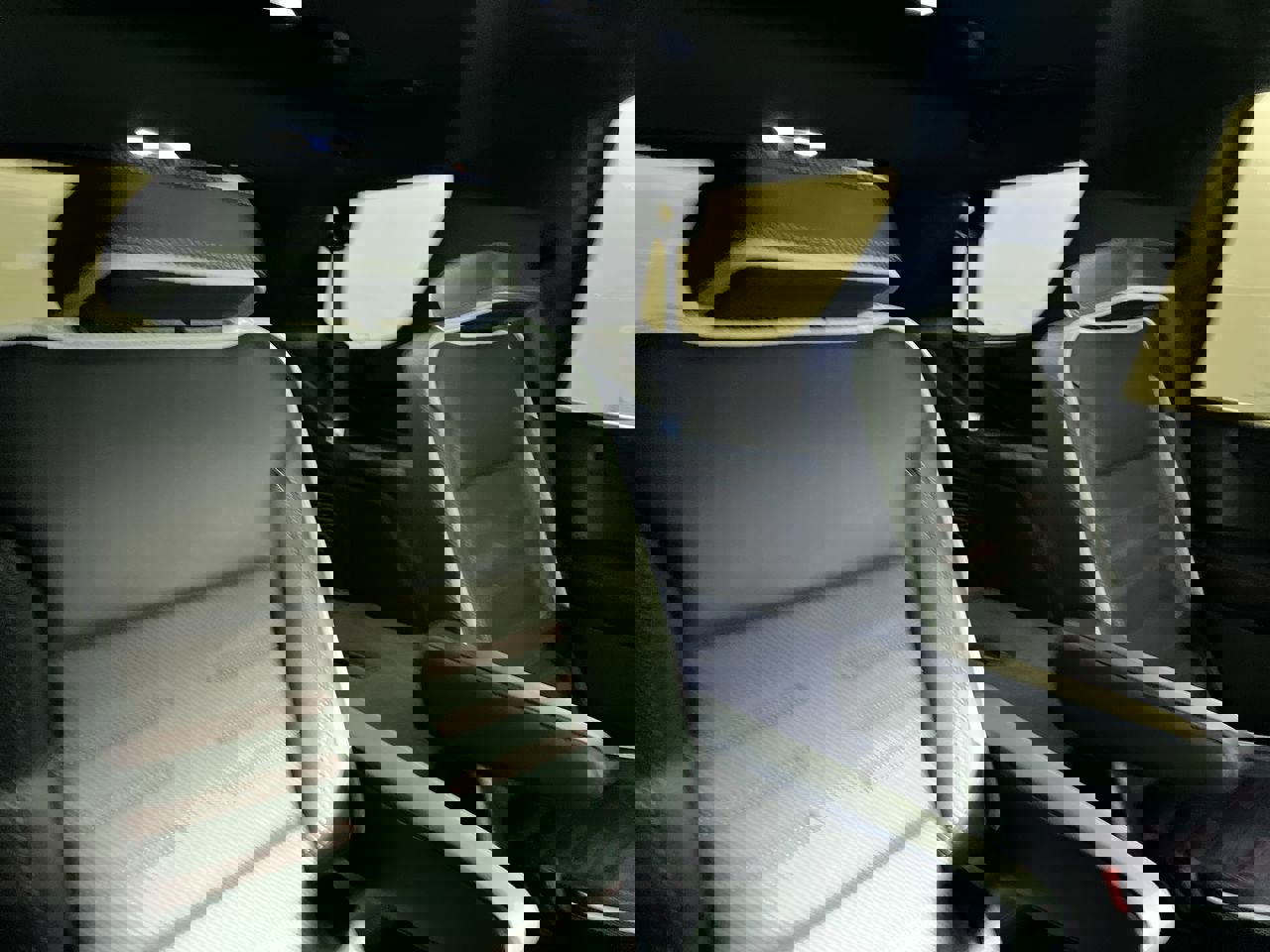 Used 2025 GMC Yukon AT4 Ultimate image 30