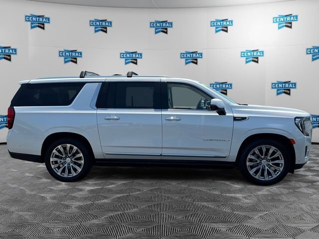 Used 2024 GMC Yukon XL Denali w/ Denali Reserve Package AWD/4WD image 6
