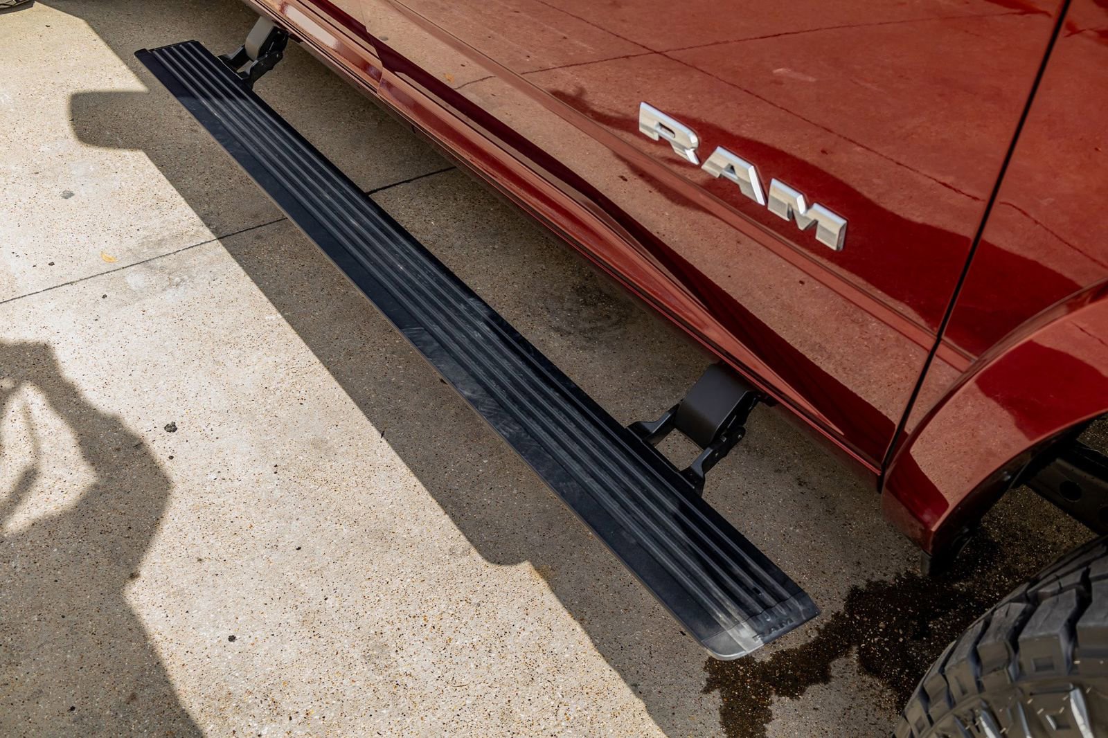 Used 2019 RAM 3500 Laramie image 13