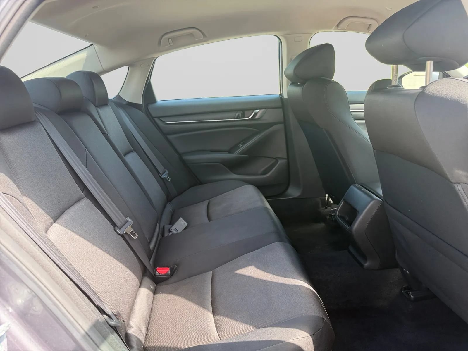 Used 2022 Honda Accord LX image 30