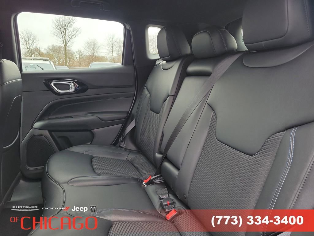 New 2026 Jeep Compass Latitude image 9