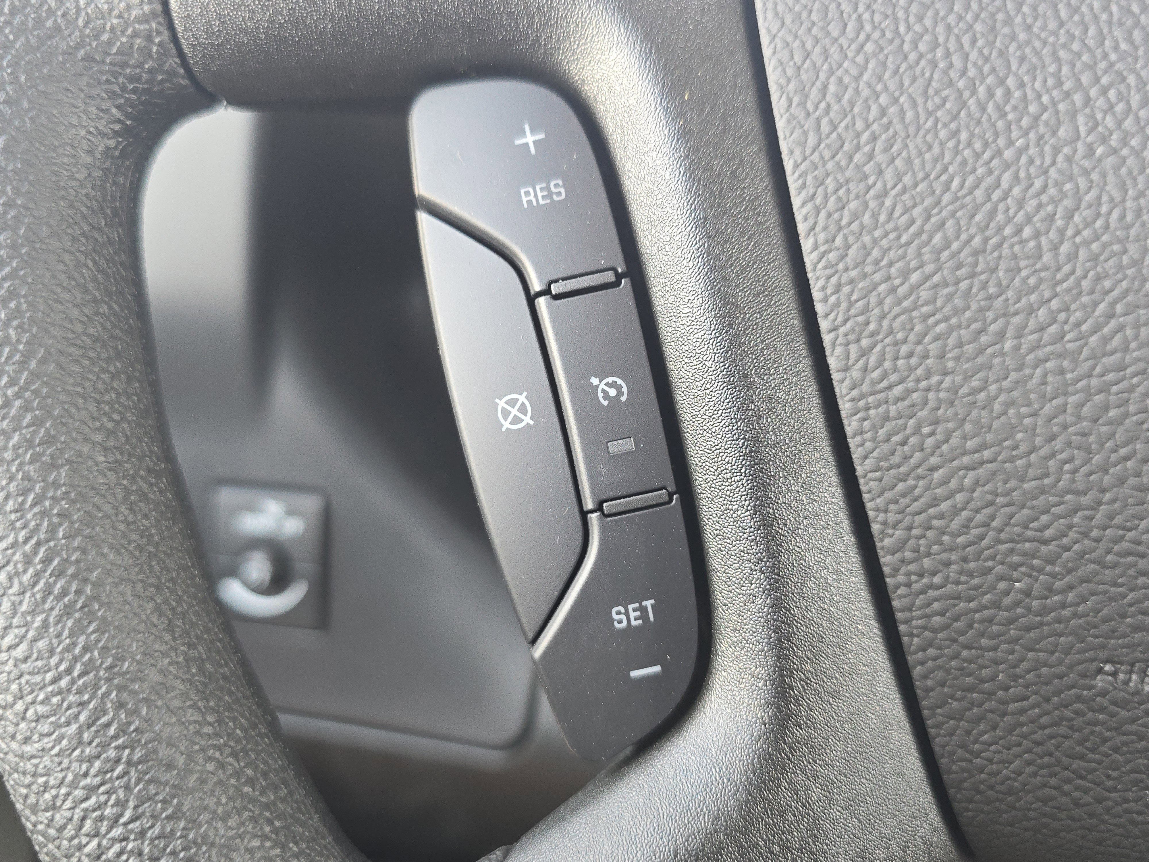 New 2025 Chevrolet Express 3500 Extended w/ Driver Convenience Package image 23