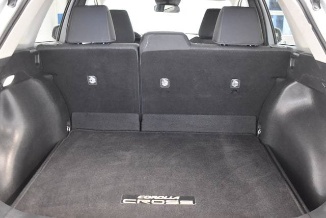 Used 2024 Toyota Corolla Cross LE AWD/4WD image 16