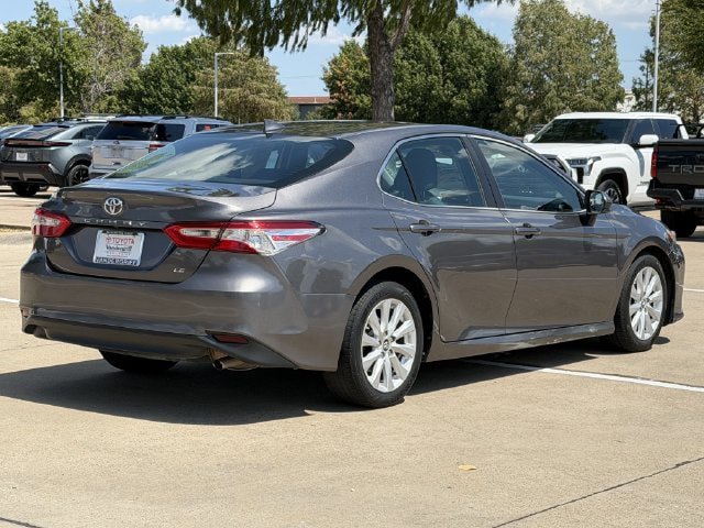 Used 2019 Toyota Camry LE FWD image 4
